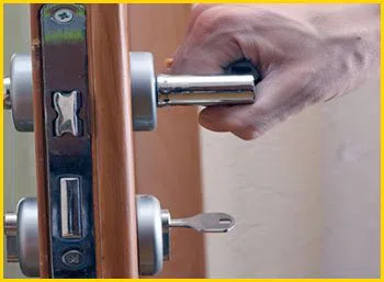 Vancouver Neighborhood Locksmith Vancouver, WA 360-667-3254 Vancouver Neighborhood Locksmith Vancouver, WA 360-667-3254 - 7-lock-installation